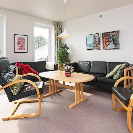 Apartment 6 Person Holiday On A In Romo Sonderby (Romo)